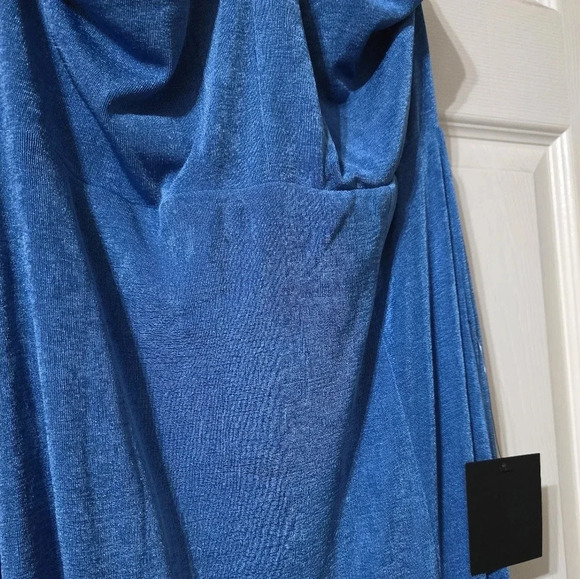 NWT Lulus Stunning Attitude Blue Keyhole Halter Neck Maxi Dress, Stretchy Knit. - Picture 4 of 15